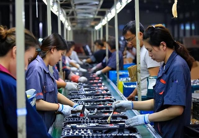 遭美欧轮番挥刀收割没一国帮它越南背刺中国结果付出惨痛代价