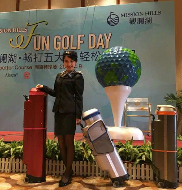 撼亮相观澜湖高球日奥凯盛新款球包震(图3)